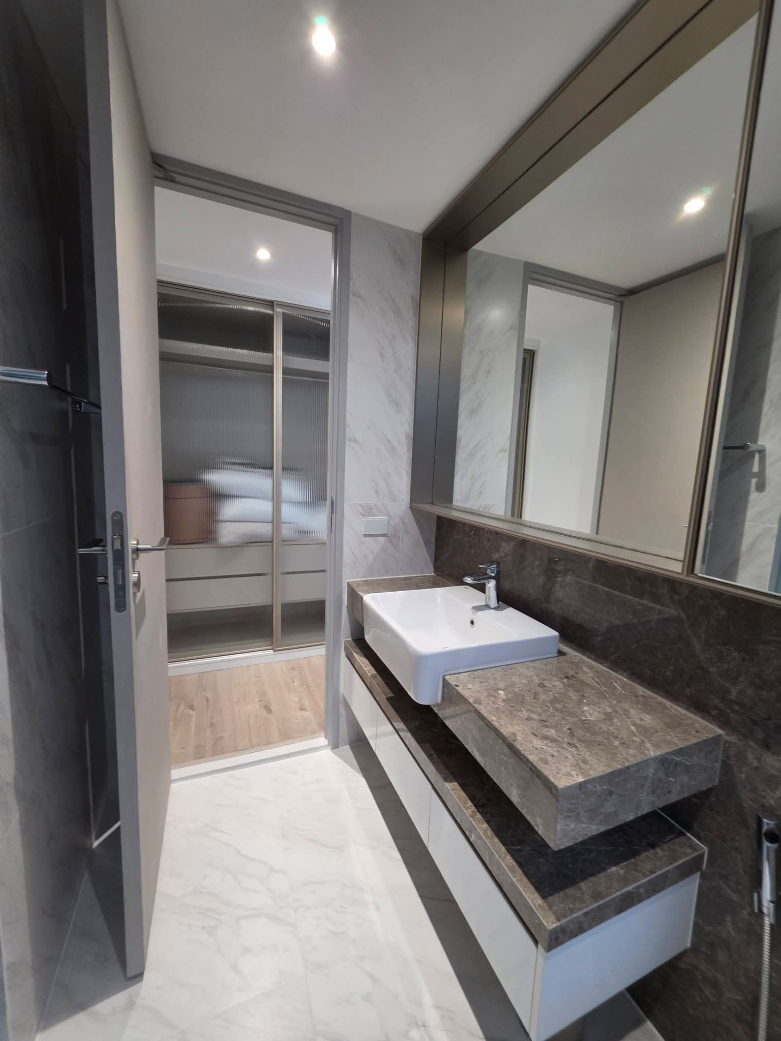 ศุภาลัย เพลส สุขุมวิท 39 (Supalai Place Sukhumvit 39 - ใกล้ BTS พร้อมพงษ์ / MRT เพชรบุรี) 5